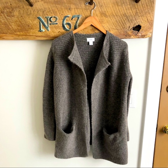 2/$40 Old navy sweater - Picture 1 of 5